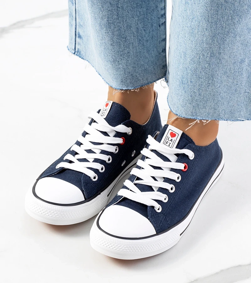 Granatowe trampki damskie