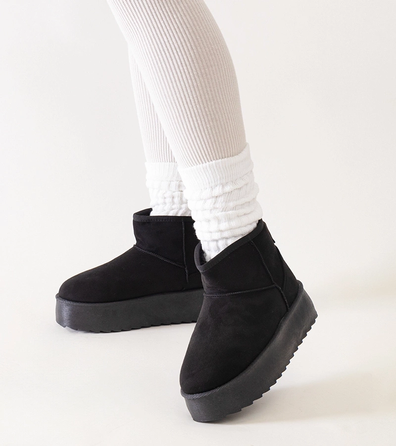 Hers Czarne casualowe śniegowce na wysokiej platformie