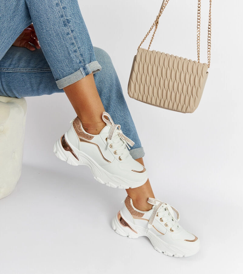 Białe masywne sneakersy z cyrkoniami