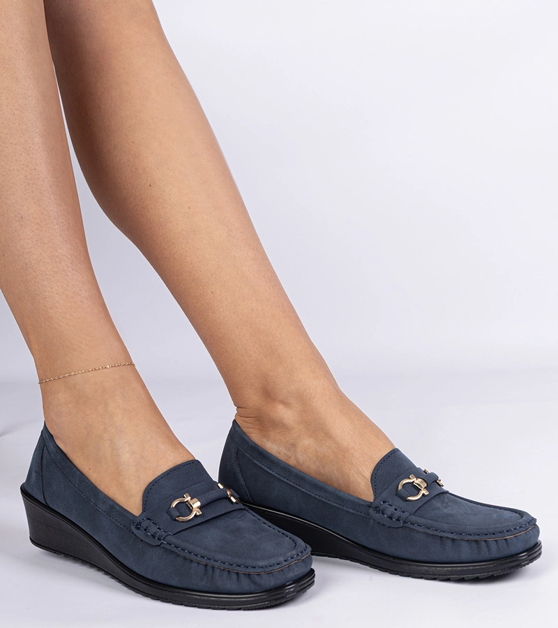 Hers Granatowe mokasyny damskie na koturnie